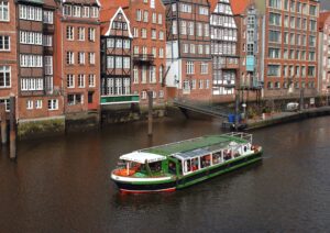 Historische Fleetfahrt - Hafenrundfahrt Hamburg