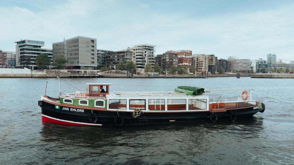 barkassenfahrrt-durch-hamburg-barkassen-ehlers-hamburg