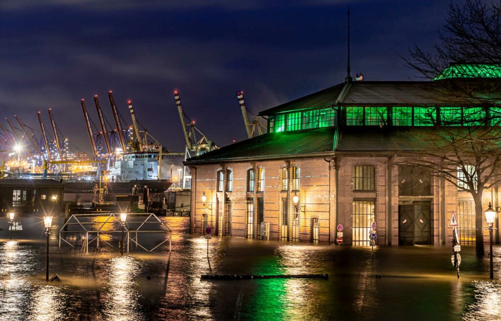 Hafenrundfahrten- Museumsschiff Rickmer Rickmers-hafenrundfahrt-hamburg