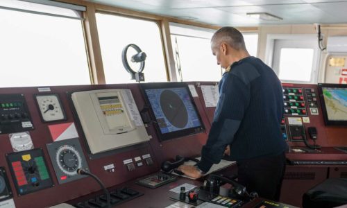 hafenrundfahrt-hamburg-ellerholzschleuse-barkassenfahrt-hamburg