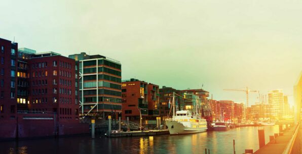 altonaer-balkon-barkassen-ehlers-hamburg