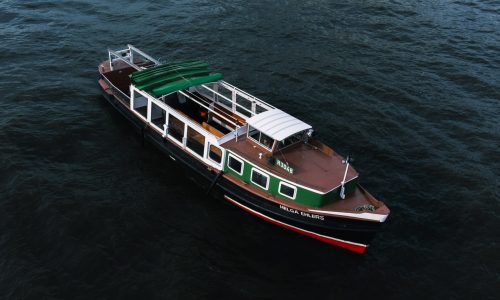 alsterarkaden-hafenrundfahrt-hamburg-barkassenfahrt-hamburg